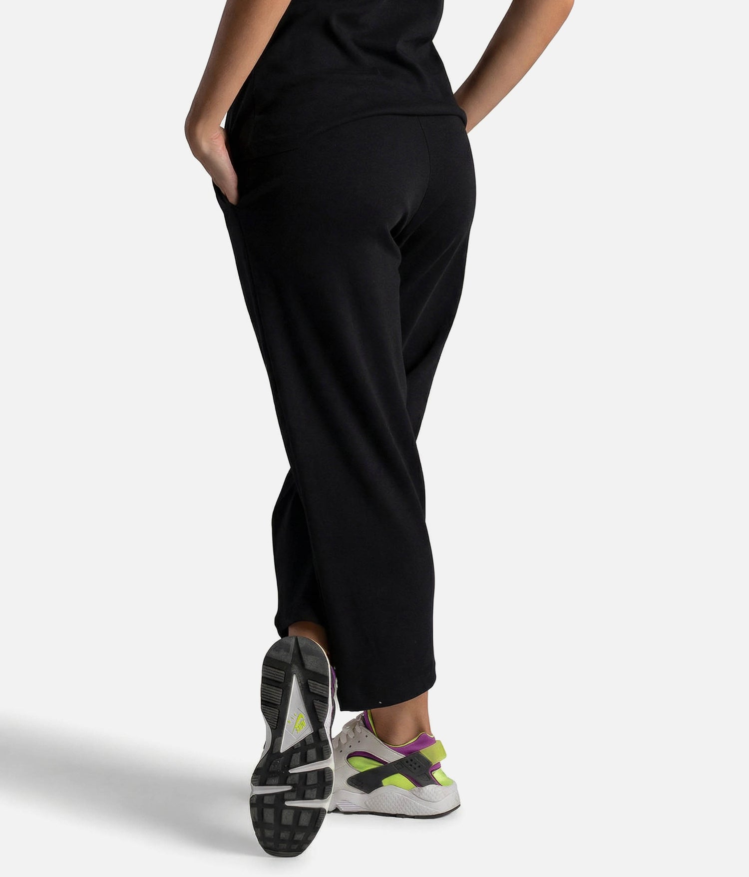 Loose-Fitting Capri Dance Pants - SD2407